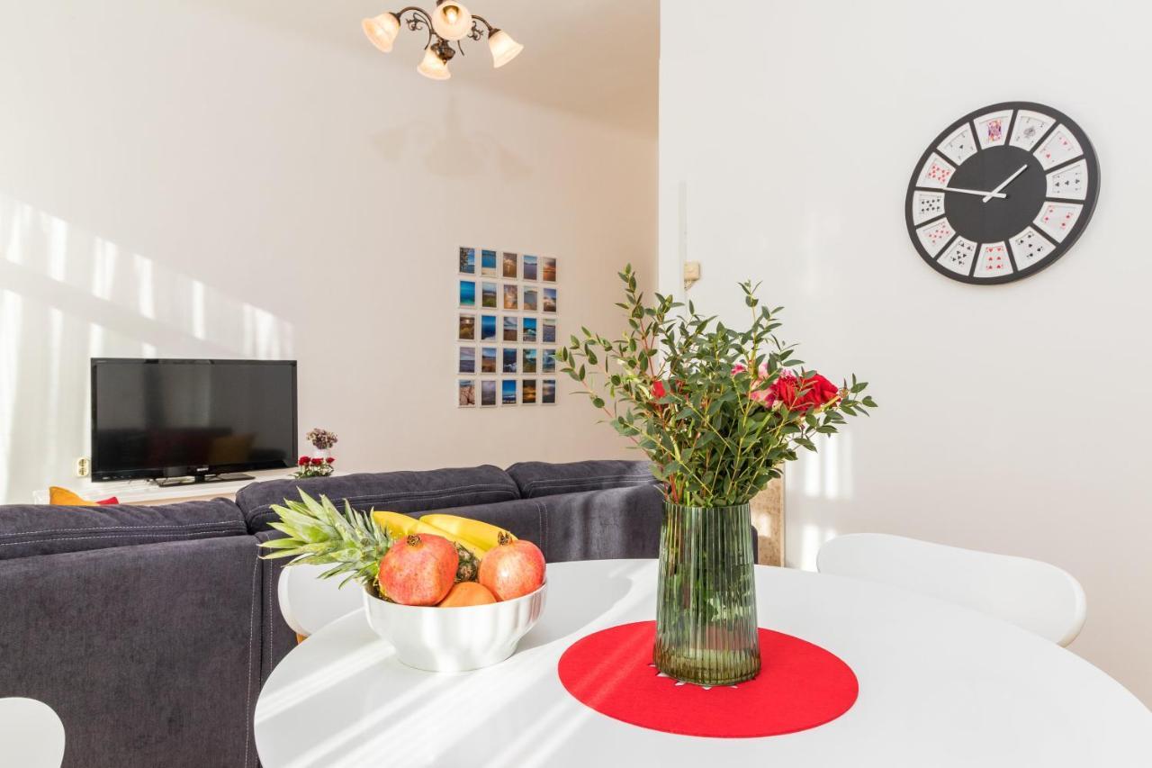 Apartman Lussi Пула Экстерьер фото