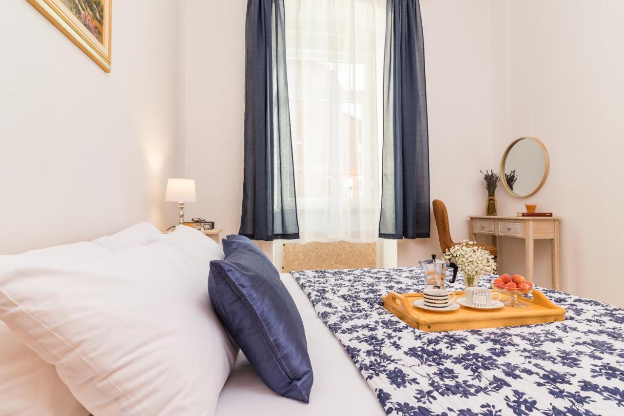 Apartman Lussi Пула Экстерьер фото