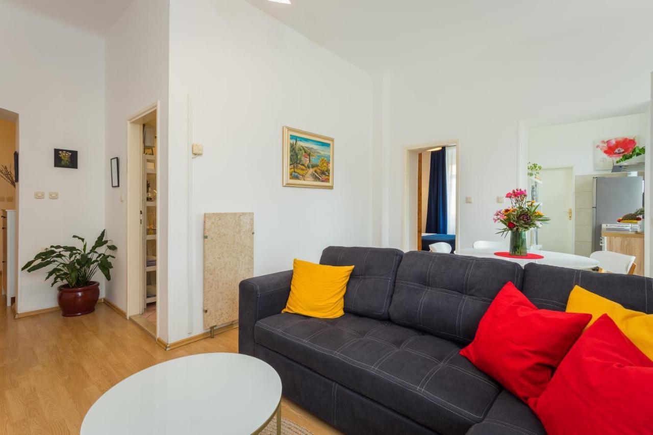 Apartman Lussi Пула Экстерьер фото