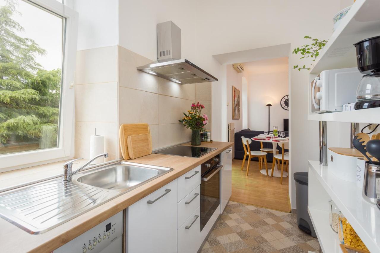Apartman Lussi Пула Экстерьер фото