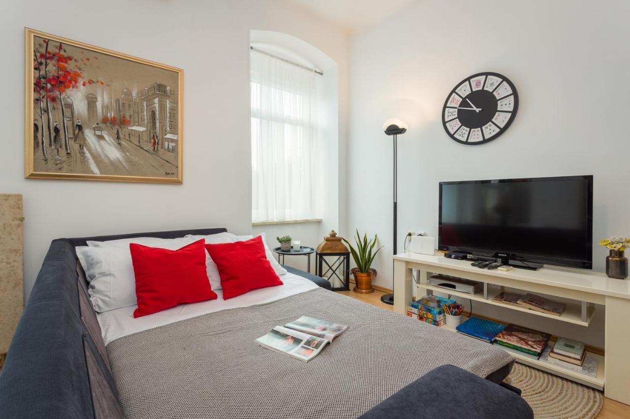 Apartman Lussi Пула Экстерьер фото